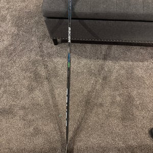 Senior Bauer Nexus Geo Left Hand Hockey Stick P28 77 Flex (Used)
