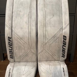 Medium 2022 Bauer Supreme M5 Pro Goalie Leg Pads (Used)