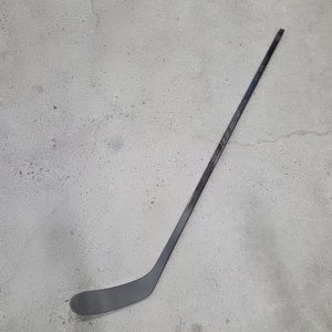 Intermediate r CCM XF Ghost Right Handed Hockey Stick P28+1/4 55 flex