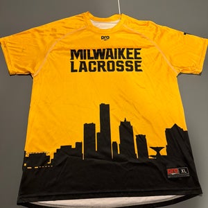 Milwaikee Panthers custom Shooting shirt Yellow XL Men's PRO Shirt (Used)
