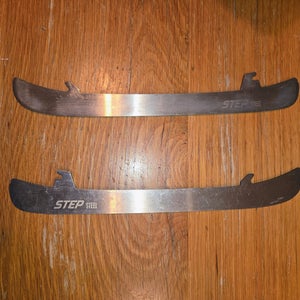 CCM Step Steel 255 mm (Used)