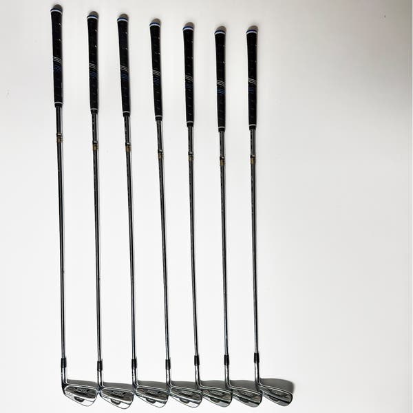Titleist AP2 712 Iron Set 4-9, PW Right Handed Stiff Flex Steel