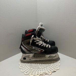 2019 CCM JetSpeed FT480 Hockey Goalie Skates Regular Width Size 5 (Used)