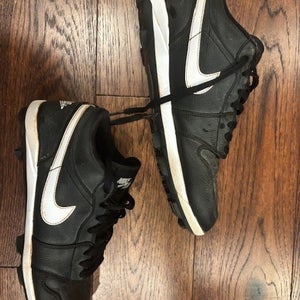 Black Men's Adult Size 13.0 (W 14.0) Nike Low Top Molded Cleats (Used)