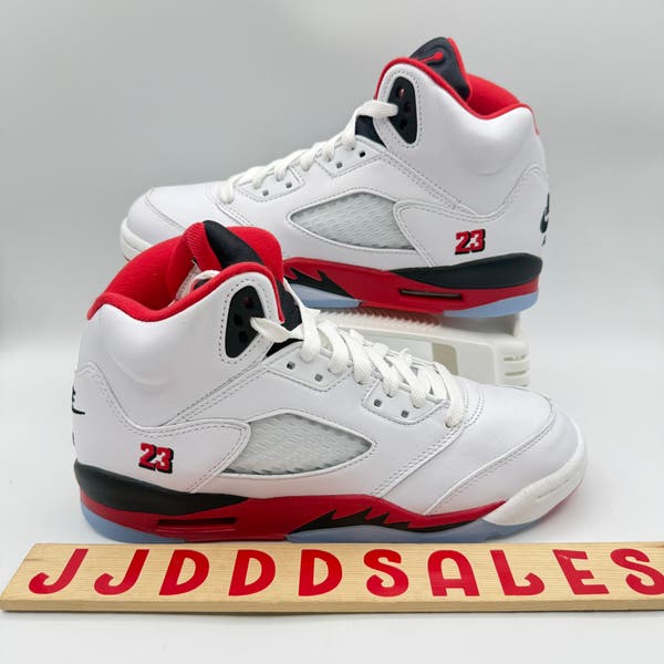 Nike Air Jordan 5 Retro Fire Red Black Tongue 2025 GS HQ7980  display picture 3