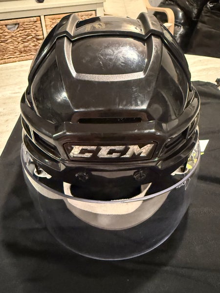 Medium CCM Super Tacks X Helmet (USED)
