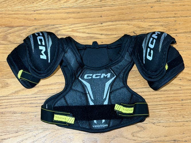 CCM Vector Shoulder Pads - Youth Large (Used)