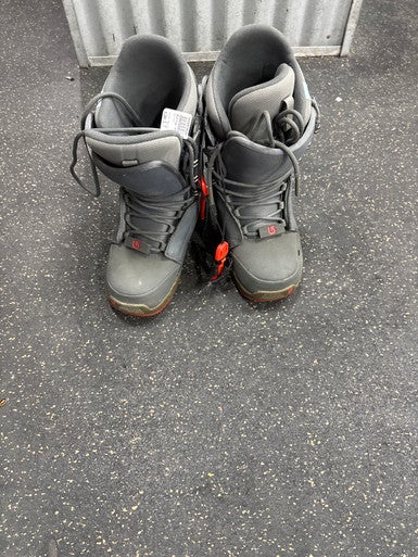 NEW $280 Burton Hail-R Restricted Mens Snowboard Boots!  Size 7 or 7.5  Gray NEW $280 Burton Hail-R Restricted Mens Snowboard Boots! Size  main image 2