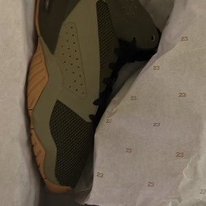 Men's Size M 11.0 (W 12.0) Air Jordan Shoes (New)