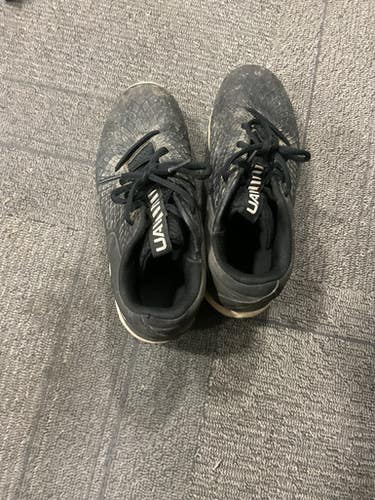 Used Under Armour BB CLEATS BB/SB Cleats Black Junior 03.5 11614-S000230580