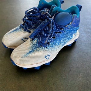 Unisex 4.5Y (Big Kids / Youth) Under Armour Mid Top Molded Cleats (Used)