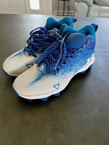 Unisex 4.5Y (Big Kids / Youth) Under Armour Mid Top Molded Cleats (Used)
