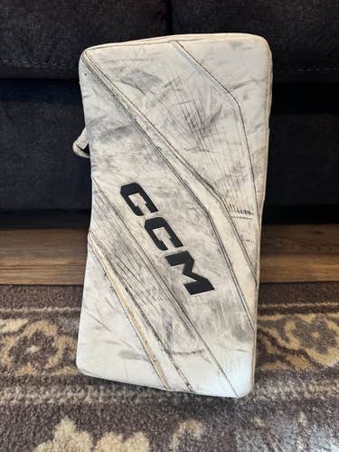 CCM EFlex 6 Blocker - Senior