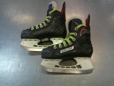 Used Bauer VAPOR X 300 Youth Hockey Skate Youth 10.0 11339-S000198679