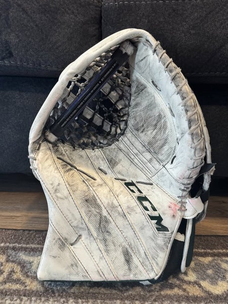 Senior CCM Eflex 5 pro stock Glove
