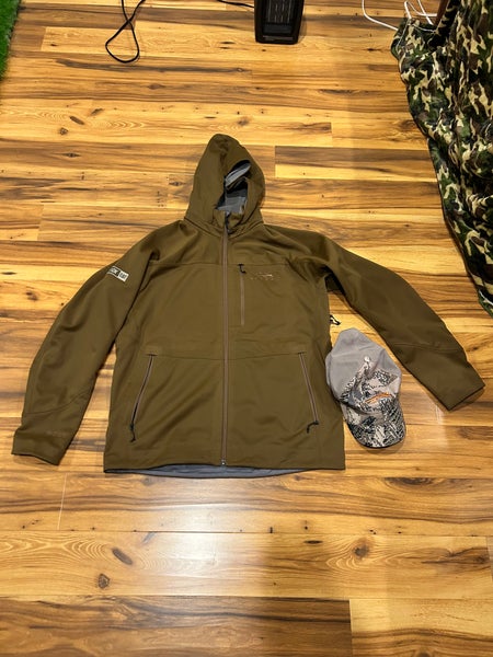 Sitka Coat Size Large New
