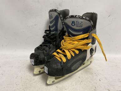 Used CCM TACKS 852 Intermediate Hockey Skate Intermediate 5.5 11855-S000199007