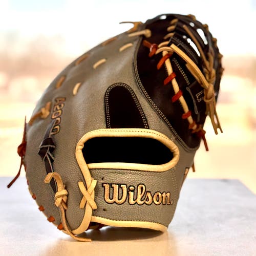 First Base RH Wilson A2000 1620 Baseball Glove 12.5" (New)