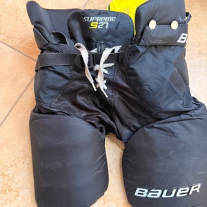 Men's Junior Medium Bauer Supreme S27 Hockey Pants (Used)