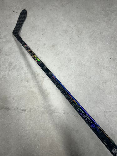 40 Flex P28 Senior CCM RibCor Trigger 9 Pro Right Hand Hockey Stick Pro Stock (New)