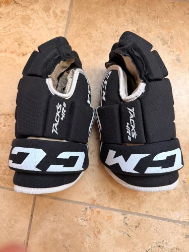 CCM Tacks 4 Roll Gloves 13" (Used)