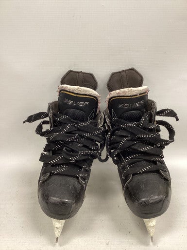 Used Bauer SUPREME ONE.7 Junior Hockey Skate Junior 01 11851-S000043114
