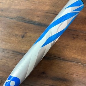 Demarini CF Zen 30/19 (-11) Fastpitch Softball Bat