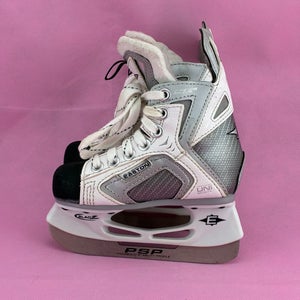 Easton SE16 White Edition Hockey Skates Youth 8