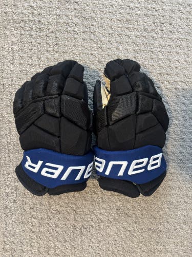 Toronto Maple Leafs Flipside Alternate Bauer Supreme 2S Pro Gloves 13” (William Nylander)