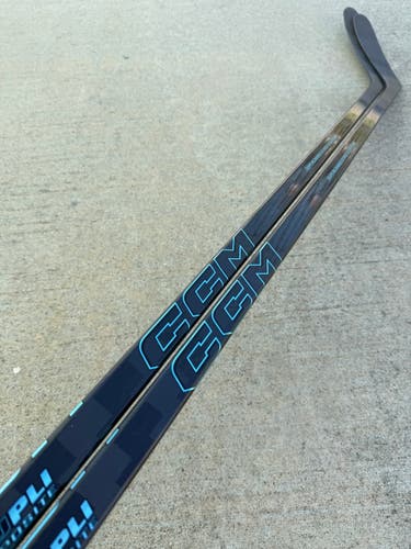 2 Pack CCM Vision 2 Prototype Stock Hockey Stick Grip 85 Flex P46 Left 6595