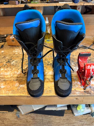 Mondo 26 & 26.5 Lange RS Ski Boots (New)