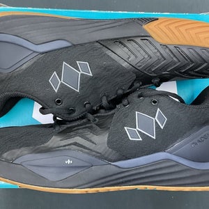 Diadem Court Burst Mens Size 11.5 Black/Gum Worn Once