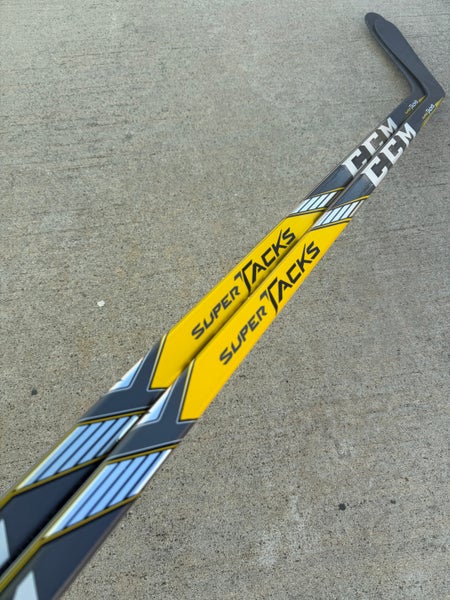 CCM Super Tacks Pro Stock Hockey Stick Grip 90 Flex Left P19 5940