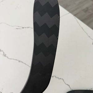 Youth CCM JetSpeed FT8 Pro Left Hand Hockey Stick P28 20 Flex (Used)