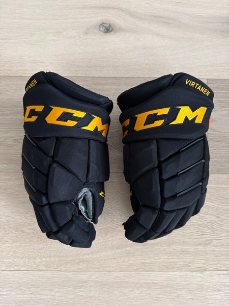 CCM HGJS Gloves 14" Pro Stock (Used)