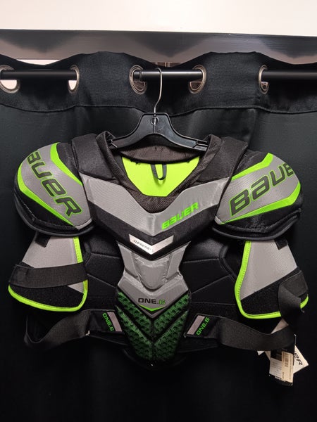 XL Senior Supreme One.6 Shoulder Pads (New)