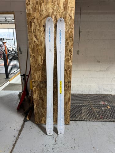 New La Sportiva Vapor Nano skis; Size: 180