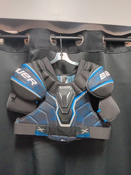 Medium Senior Bauer X Shoulder Pads (New)