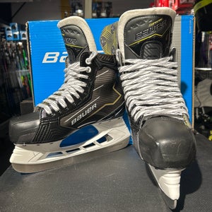 Bauer S24 Supreme Comp (SMU) Hockey Skates Regular Width Size 7.0 (New)