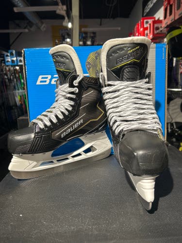Bauer S24 Supreme Comp (SMU) Hockey Skates Regular Width Size 7.0 (New)