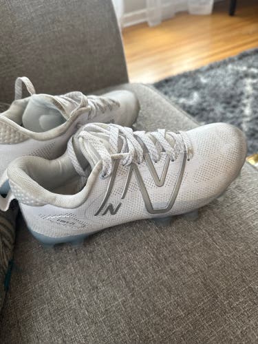 Men's 5Y (Big Kids / Youth) Youth New Balance Freeze (Used)