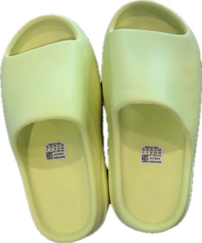 Adidas Yeezy (YZY) GLWGRN Slide Shoes (New) Unisex Size 6 Women’s, 4.5 Kids/Mens