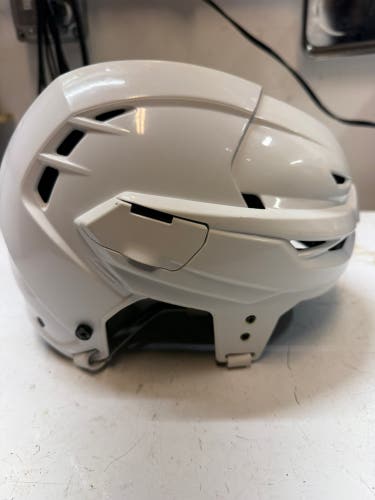 Medium Warrior Covert CF 100 Helmet (Used)