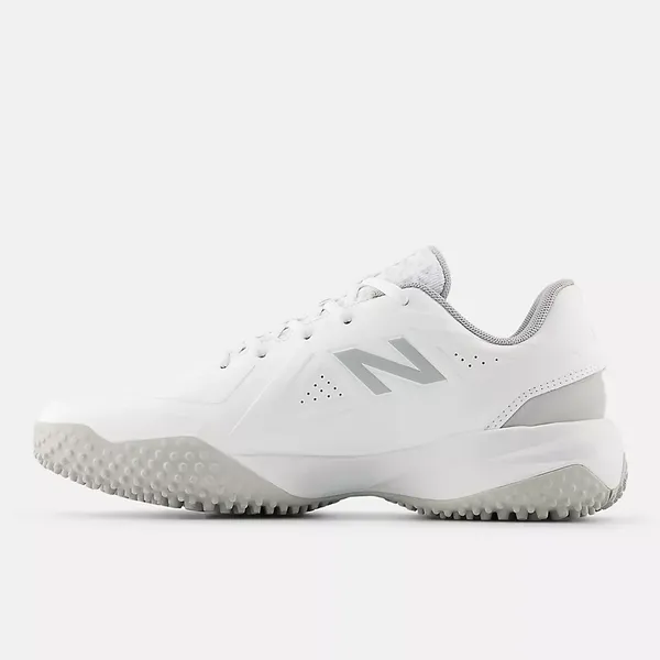 White Women's New Balance Low Top Turf Cleats (New) | Size 5
