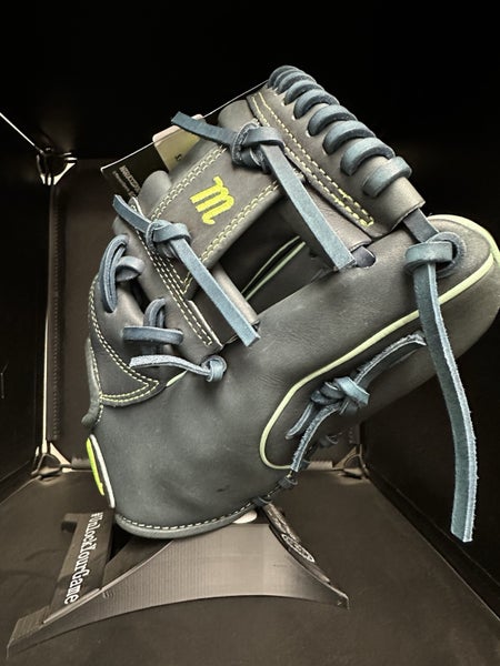 Marucci RH Infield Night shift Baseball Glove 11.5" (New)