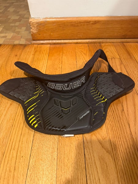 Goalie Senior Bauer Throat Guard (Used)