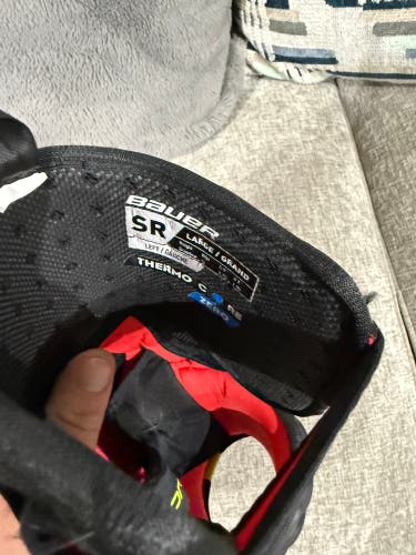 Senior Large Bauer Vapor Hyperlite Elbow Pads (Used)