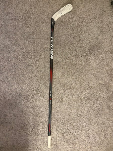 Senior Bauer Vapor X5 Pro Right Handed Hockey Stick P92 77 Flex (Used)