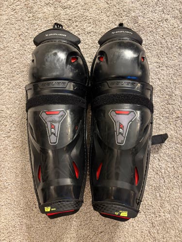Intermediate Bauer Vapor 3X 13" Shin Pads (Used)