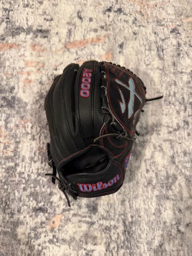 2025 Wilson A2000 RH Pitcher's Baseball Glove 12" (Used)